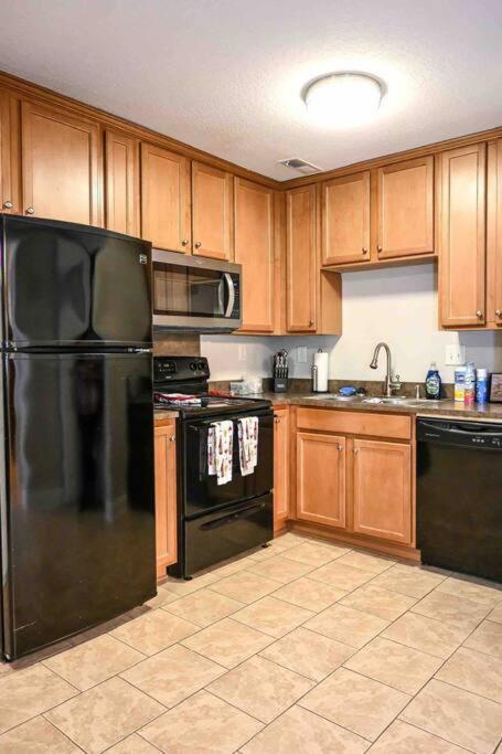 Apartamento Cozy - 2 Bedroom Townhome Getaway - Plaza Midwood