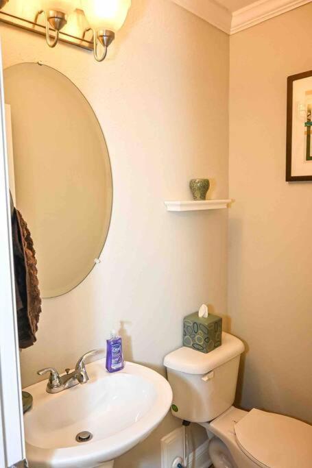 Apartamento Cozy - 2 Bedroom Townhome Getaway - Plaza Midwood Charlotte