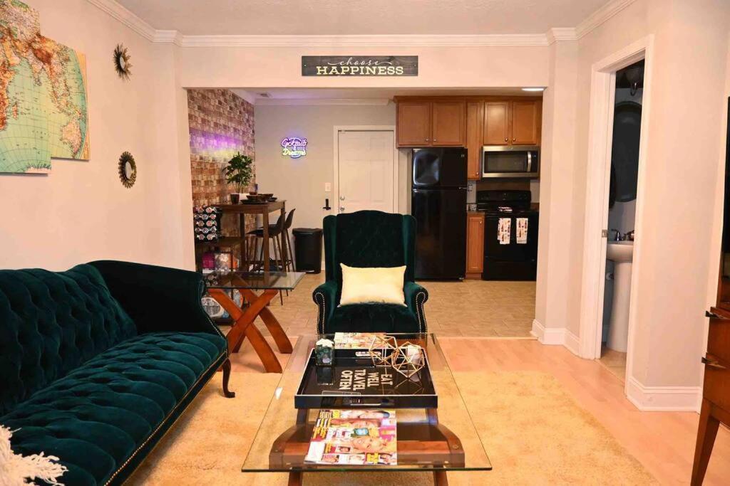 Cozy - 2 Bedroom Townhome Getaway - Plaza Midwood Apartamento *